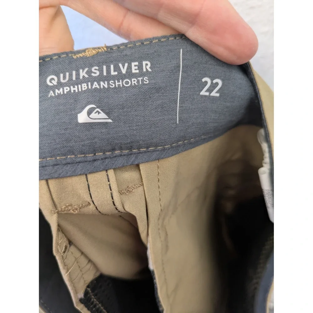 Quiksilver Amphibian Shorts Kid's 22 Khaki Tan 4-Way Stretch Hybrid Walkshorts‎